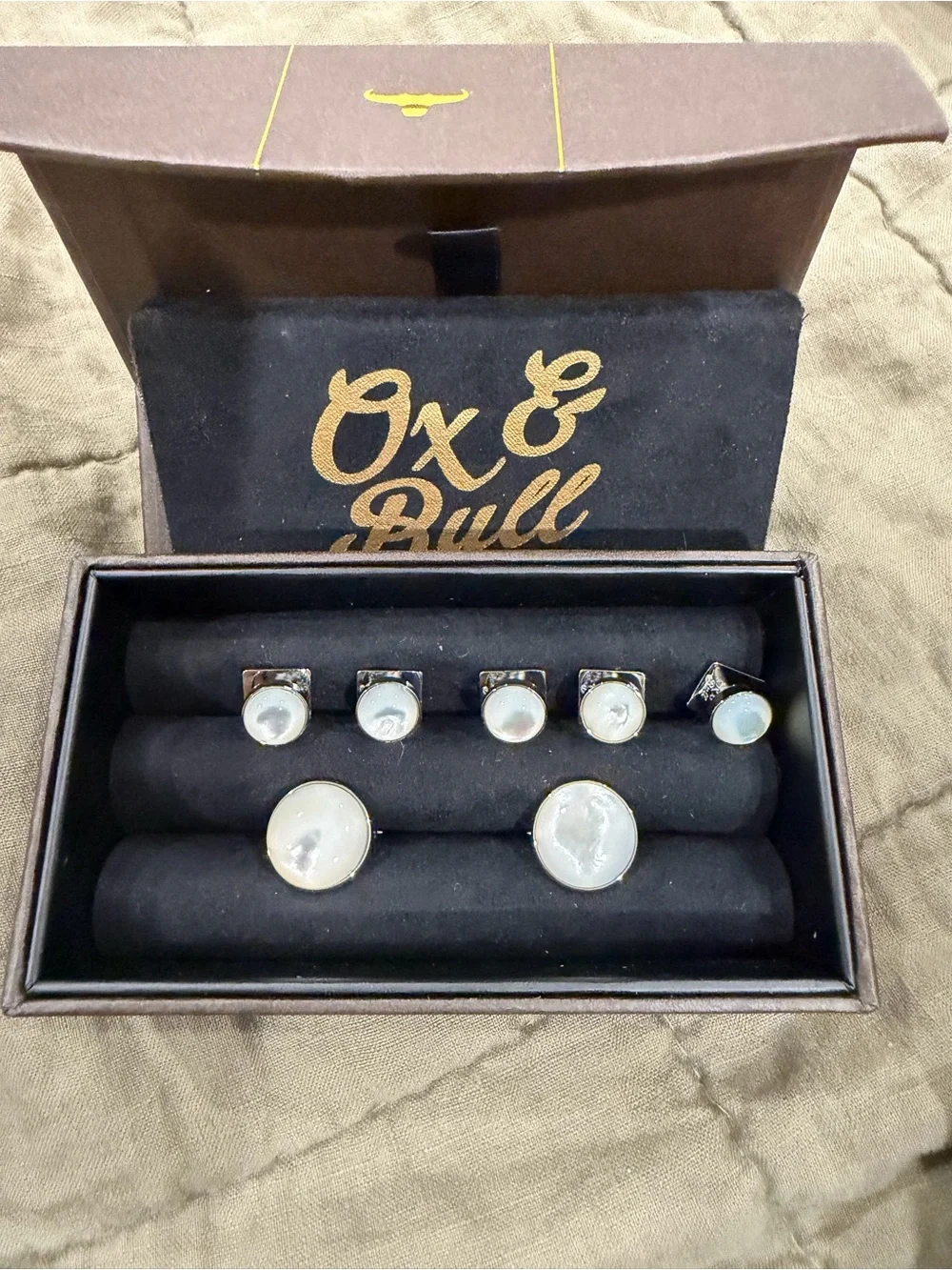 Mother of Pearl Inlay Rhodium Plated Round Stud and Cufflink Set